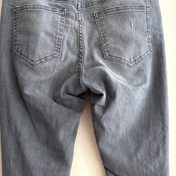 H&M Women's Distressed Grey Skinny Jeans, Size 8 - Picture 14 of 16